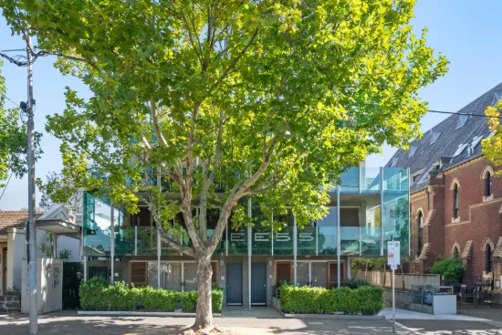 18/355 Rathdowne Street, Carlton, Vic 3053