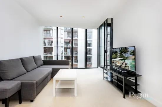 1802/677 La Trobe Street, Docklands, Vic 3008