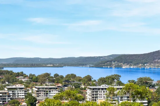 181/80 John Whiteway Drive, Gosford, NSW 2250