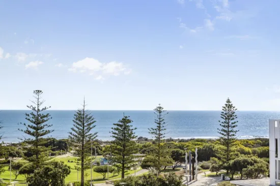 19/1 Freeman Loop, North Fremantle, WA 6159
