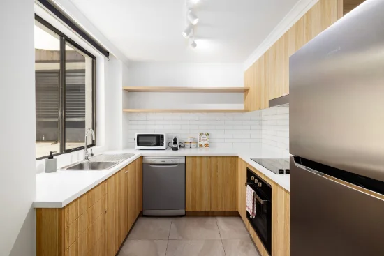 19/24 Hamilton Avenue, Surfers Paradise, Qld 4217-Image