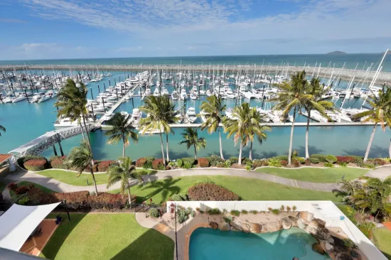 19/3 Megan Place, Mackay Harbour, Qld 4740