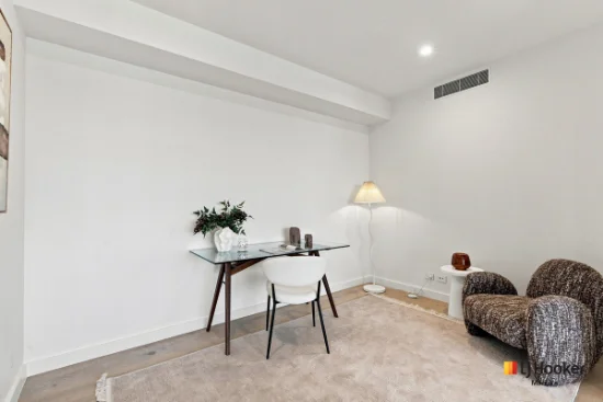 195/62 Constitution Avenue, Parkes, ACT 2600-Image