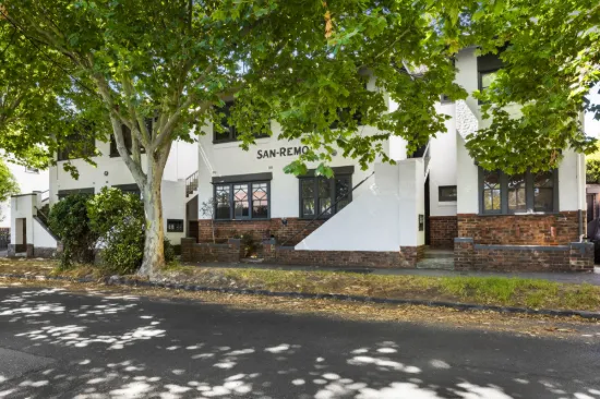 1A/5 Byrne Avenue, Elwood, Vic 3184