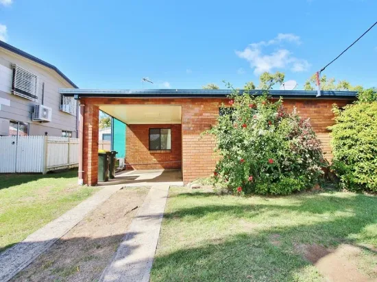 2/10 Standish Street, Norman Gardens, Qld 4701