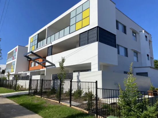 2/108 Lethbridge Street, Penrith, NSW 2750