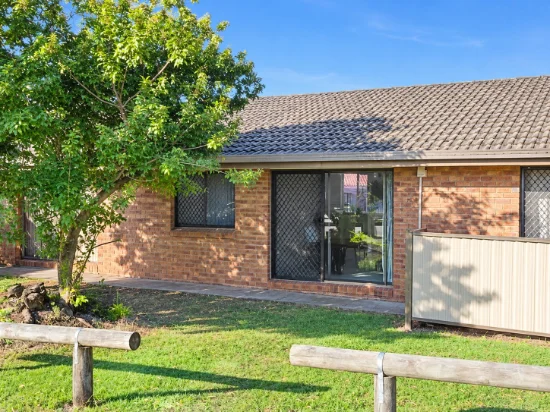 2/11 Muchow Street, Beenleigh, Qld 4207 - For Rent