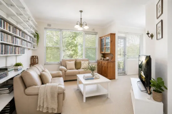 2/11 Pacific Highway, Wahroonga, NSW 2076