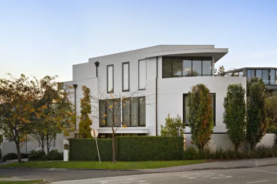2/14 Martin Court, Toorak, Vic 3142