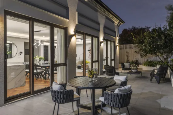 2/14 Normanby Street, Brighton, Vic 3186