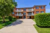 2/14 Railway Parade, Glenfield, NSW 2167