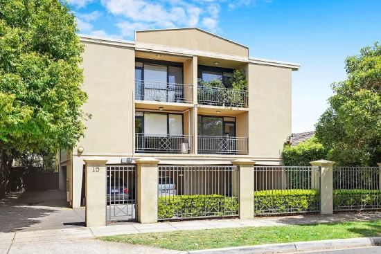 2/15 Narong Rd, Caulfield North, Vic 3161