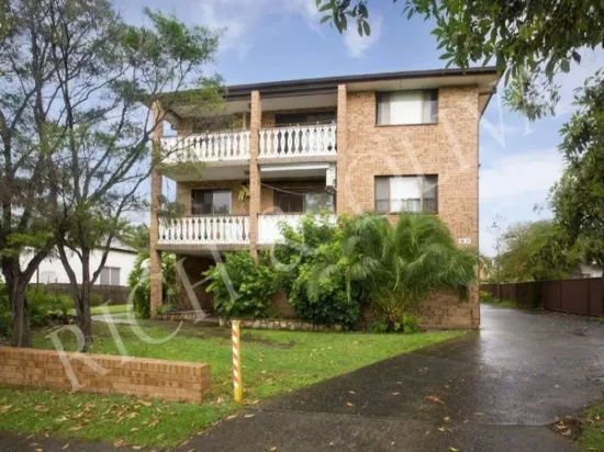 2/15 Third Avenue, Campsie, NSW 2194
