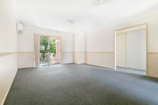 2/15 Wellington Street, Coorparoo, Qld 4151
