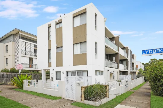 2/17 Lydbrook St, Westmead, NSW 2145 - Sold
