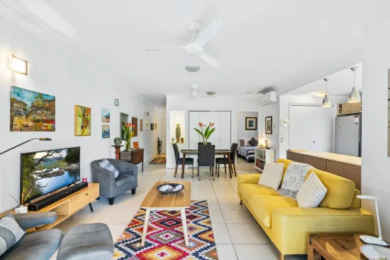 2/172 McLeod Street, Cairns North, Qld 4870