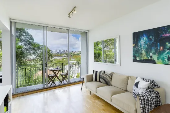 2/19 Eastbourne Road, Darling Point, NSW 2027