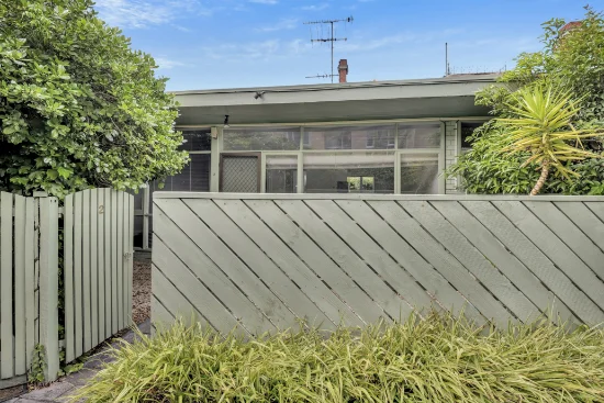 2/2 St Johns Parade, Kew, Vic 3101