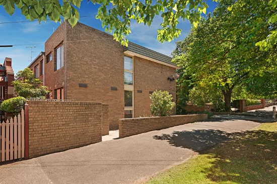 2/222 Queens Parade, Fitzroy North, Vic 3068