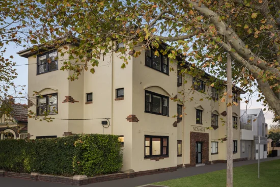 2/223 Page Street, Middle Park, Vic 3206