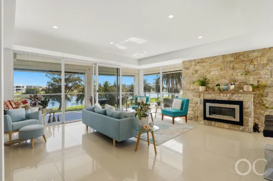 2/24 Adelphi Terrace, Glenelg North, SA 5045