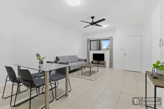 2/243 McLeod Street, Cairns North, Qld 4870