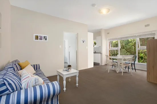 2/243A Old South Head Road, Bondi, NSW 2026