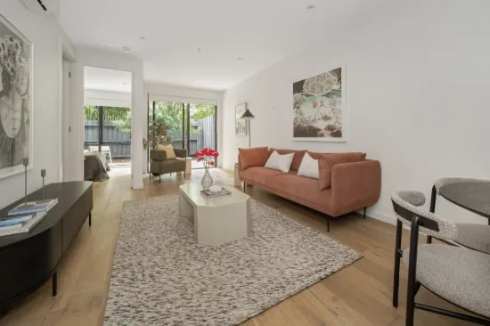 2/25 Truganini Road, Carnegie, Vic 3163