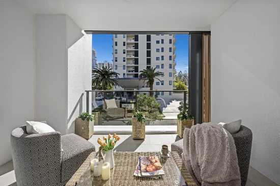 2/25 Woodroffe Avenue, Main Beach, Qld 4217-Image