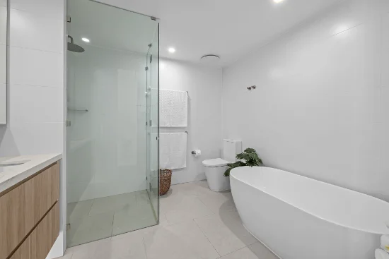 2/25 Woodroffe Avenue, Main Beach, Qld 4217-Image