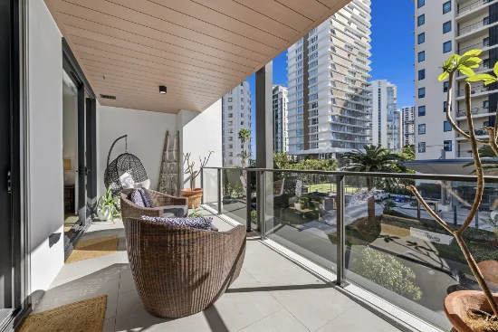 2/25 Woodroffe Avenue, Main Beach, Qld 4217-Image
