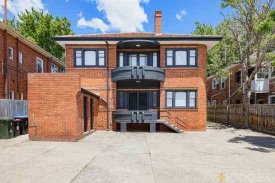2/27 Larnook Street, Prahran, Vic 3181