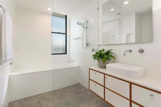 2/28 Jefferson Lane, Palm Beach, Qld 4221-Image