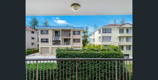 2/3 Robert Street, Labrador, Qld 4215