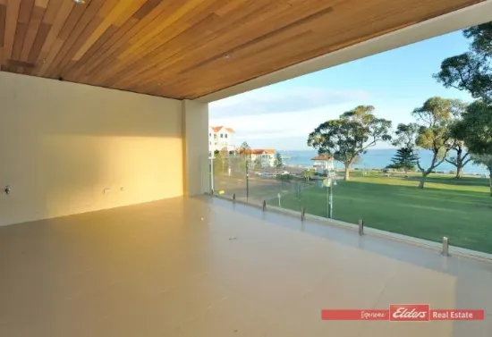 2/3 Rockingham Beach Road, Rockingham, WA 6168