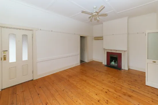 2/305 Barkly Street, Elwood, Vic 3184