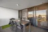 2/31 Queensland Avenue, Broadbeach, Qld 4218-Image