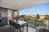 2/31 Queensland Avenue, Broadbeach, Qld 4218-Image