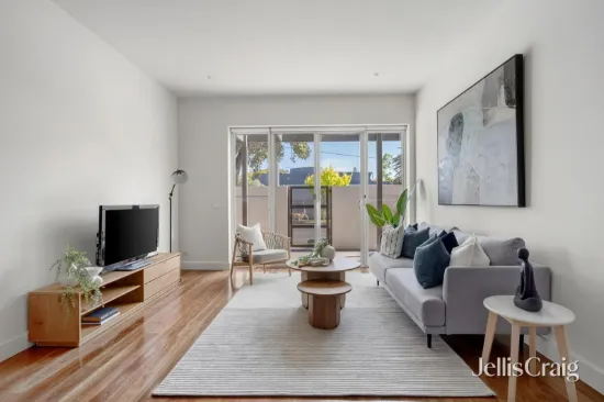 2/32 Bay Street, Brighton, Vic 3186