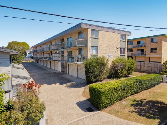 2/32 Julia Street, Wavell Heights, Qld 4012
