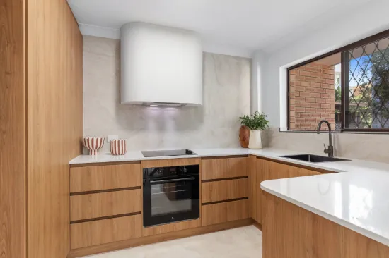 2/35 Chelsea Avenue, Broadbeach, Qld 4218-Image