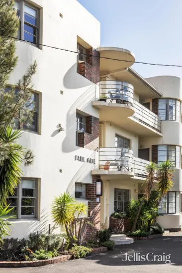 2/352 Albert Road, South Melbourne, Vic 3205