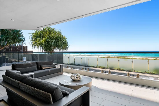 2/3527 Main Beach Parade, Main Beach, Qld 4217