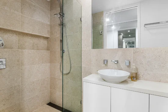 2/3527 Main Beach Parade, Main Beach, Qld 4217-Image