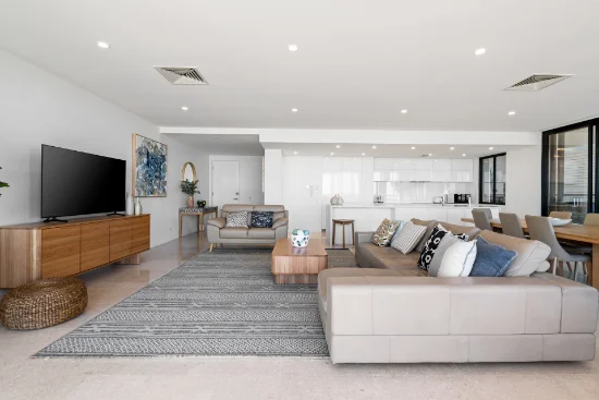 2/3527 Main Beach Parade, Main Beach, Qld 4217-Image