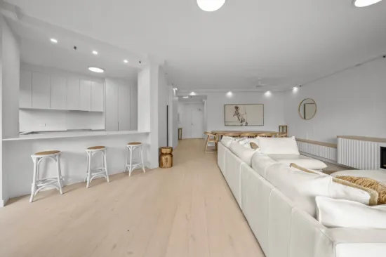 2/3554 Main Beach Parade, Main Beach, Qld 4217-Image