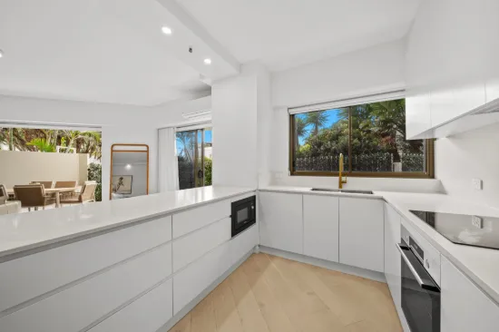 2/3554 Main Beach Parade, Main Beach, Qld 4217-Image