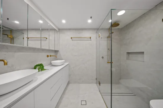 2/3554 Main Beach Parade, Main Beach, Qld 4217-Image