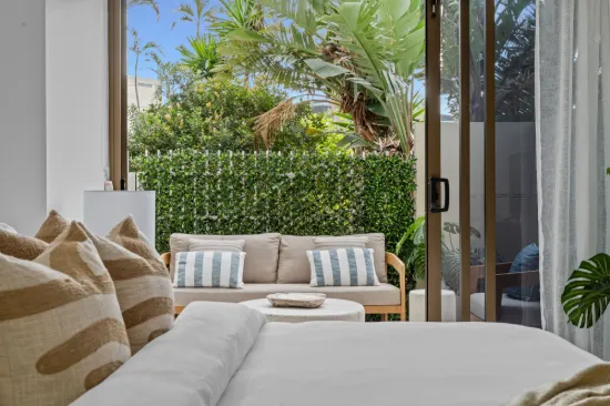 2/3554 Main Beach Parade, Main Beach, Qld 4217-Image