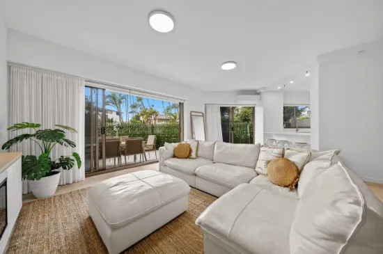 2/3554 Main Beach Parade, Main Beach, Qld 4217-Image